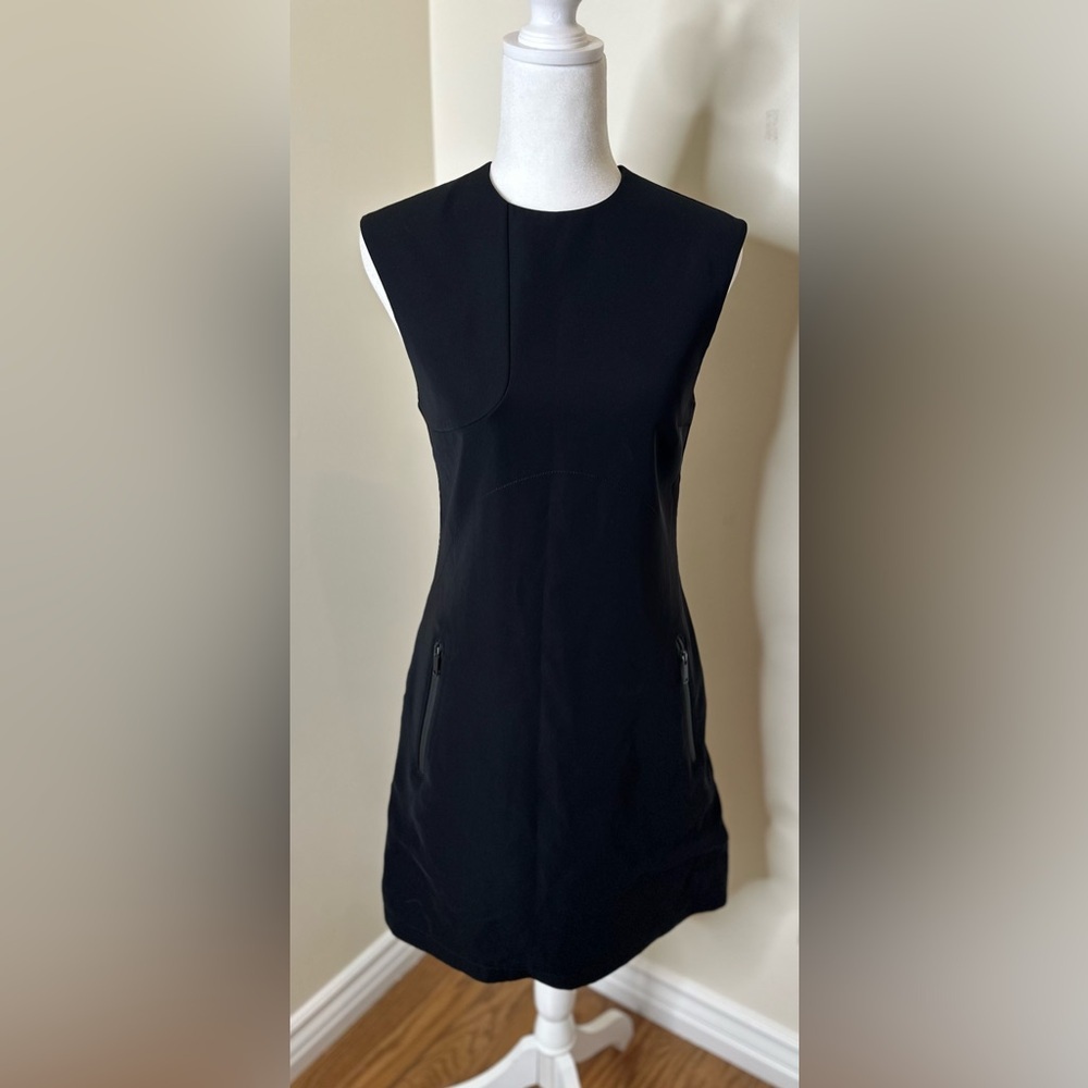 Authentic Louis Vuitton Employee Uniforms Women's Black Sleeveless Dress Size 32